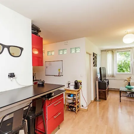 Very Nice 39m Located In Bagnolet! * Bagnolet