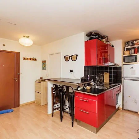 Very Nice 39m Located In Bagnolet! * Bagnolet