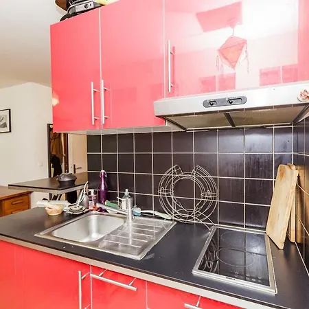 Very Nice 39m Located In Bagnolet! Bagnolet